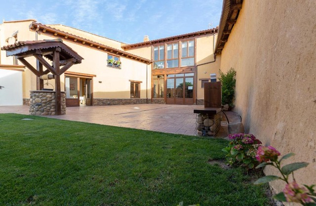 La Rosaleda León - Casa Rural -