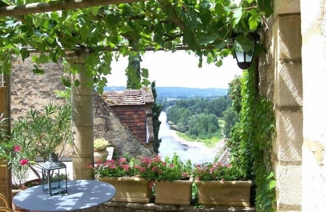 La Treille: a charming house in the heart of Biarritz.