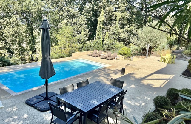 La Villa des Chênes, en Forêt Avec Piscine Privée