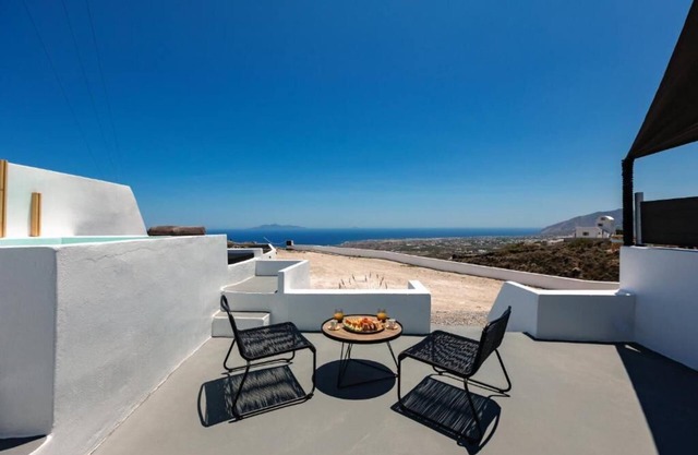 Lackos Luxury Suites