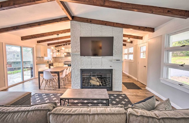 Laconia Hideaway < 2 Miles to Lake Winnipesaukee!