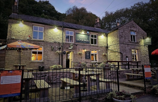 Ladybower Inn