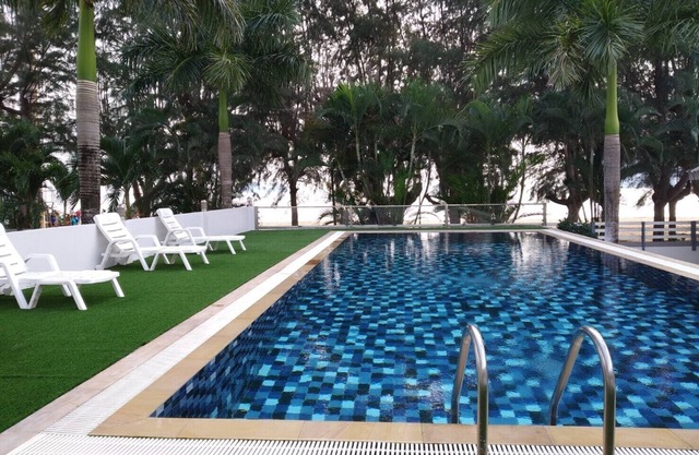 Laem Sing Natural Beach Resort