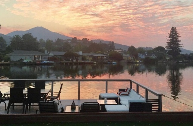 Lagoon House with Mt.Tam view