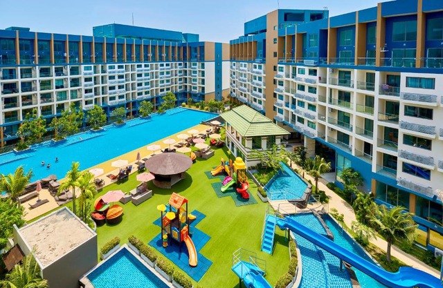 Laguna Beach 2 by Tech