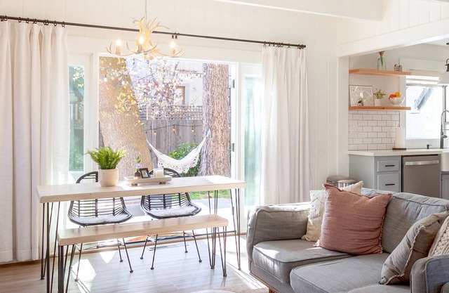 Lake Arrowhead Cottage - Walk to the Lake. Easy snow access!