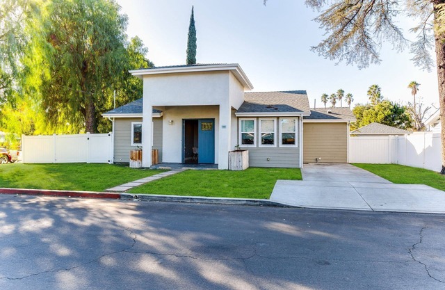 Lake Balboa Compound