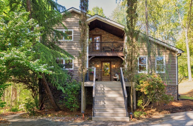 Lake Cabin! Private Dock/Hot Tub/8 Beds/Pool Table/Ping Pong Tablen