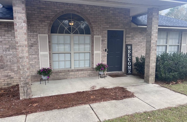 Lake City Luxury, Brand New Listing . 8 mins to heart of Lake City
