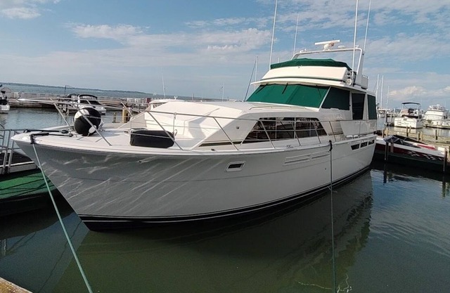 Lake Erie Haven - 50' yacht with charter option