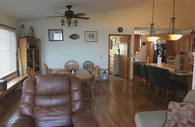 Lake Erie views w/Spacious Home