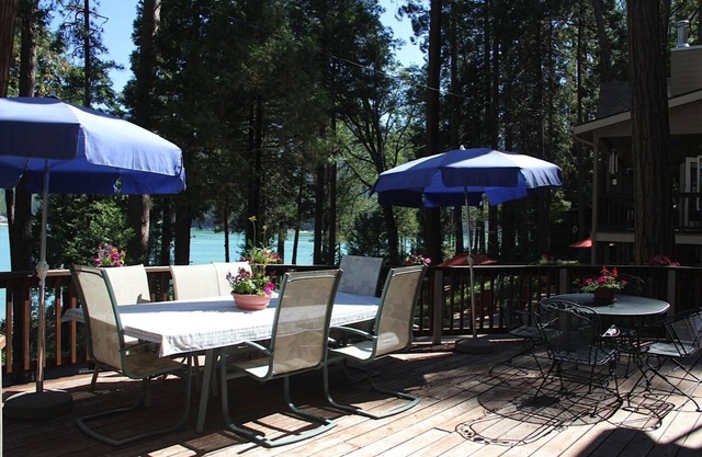 Lake Front Cabin with Boat Slip- Beautiful Bass Lake
