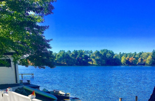 Lake Front Cottage/ Lake Archer In Wrentham , Perfect Location- right on water