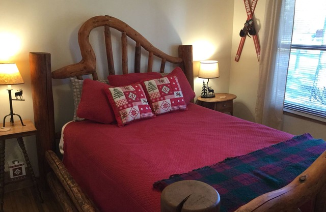 Lake Geneva Cottage - Enjoy the fall colors - Fat Tire Ride/TacoFest/Oktoberfest