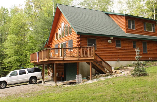 LAKE GEORGE CUSTOM BUILT LOG CABIN