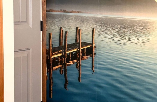 Lake George Sandy Bay Waterfront Cottage Awesome for Families