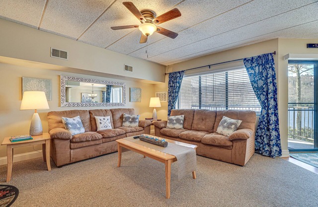 Lake Harmony Condo w/Big Boulder Lake Views