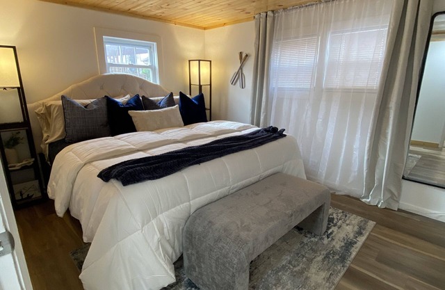 Lake house with lake access in front yard!