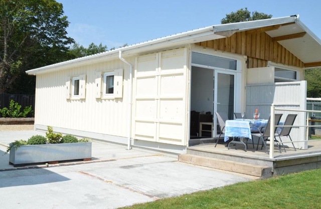 Lake Lodges - Standard