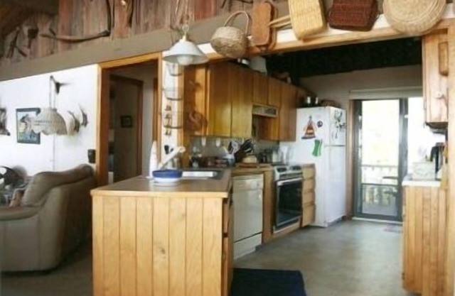 Lake Michigan Beachfront Cottage