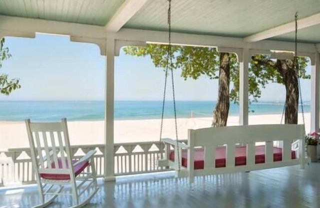 Lake Michigan | Kemah Cottage