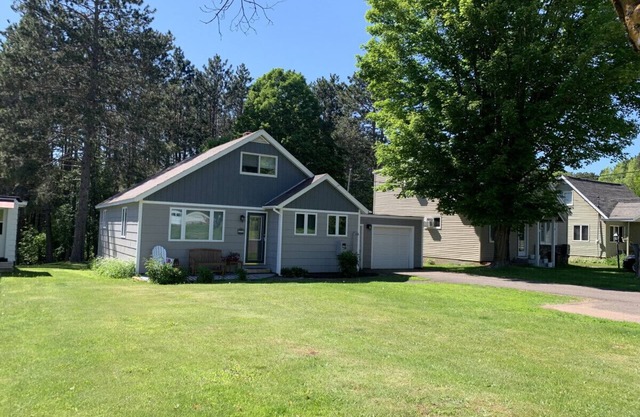 Lake Rd Abode-Game Rm-Central AC-Close to Trails/Lakes