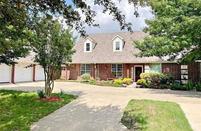 Lake Tawakoni RetreatnA charming country side getaway.
