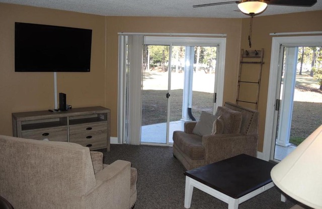 Lake View Golf Resort Villa 1301