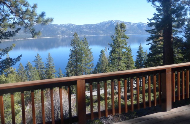 Lake view home ideal for family memories & all outdoor activities!