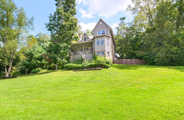 Lake View Manor on Tappan Lake