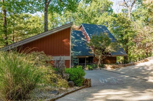Lake-View Pelican Point Retreat in Afton!