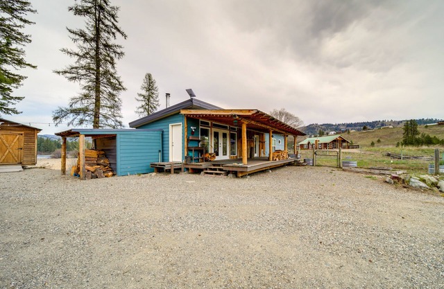 Lake-View Republic Cabin w/Boat Launches!
