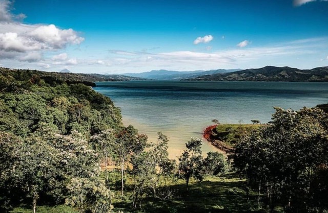 Lake & Volcano View + Lake Access = Little Paradise #2