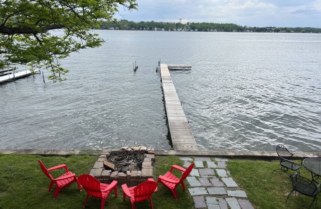 Lakefront 4 Bedroom Home on Conesus Lake
