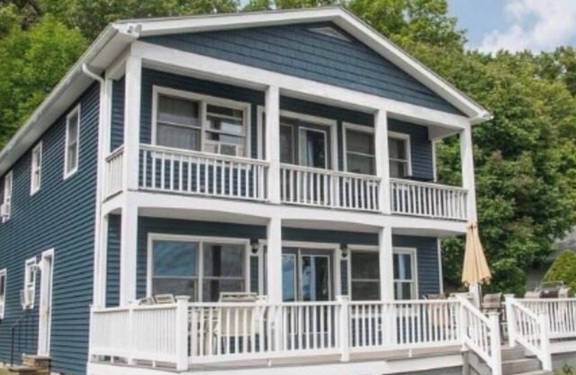 Lakefront Home in the heart of Seneca Lake Wine Trail