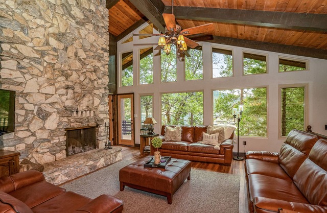 Lakefront home w/private boat dock, hot tub, gas grill, buoy, & wood fireplace