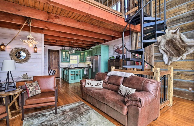 Lakefront Lewisburg Vacation Rental w/Deck!
