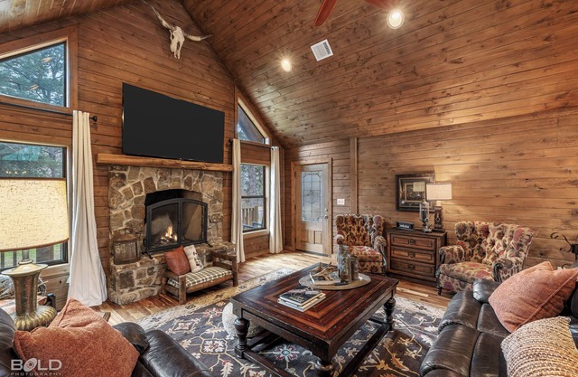 Lakefront Lodge on Emerald Isle with Hot Tub, Kayaks & Canoes, Fishing Pier, Fire Pit & Grill