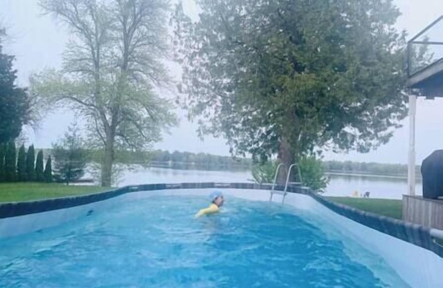 lakefront nature lodge room pet friendly #9