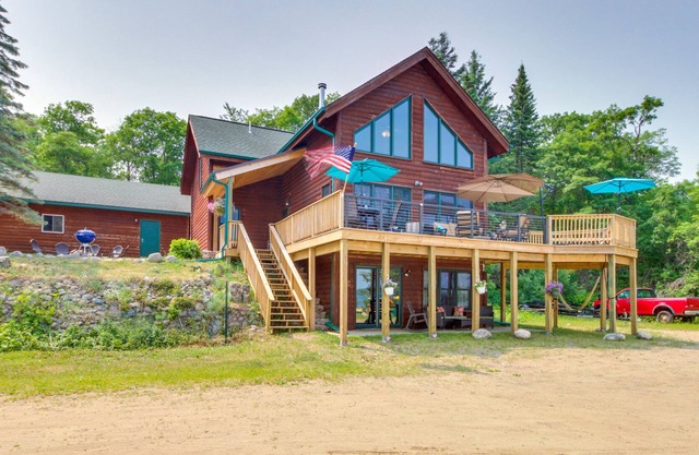 Lakefront Nevis Home w/ Beach Access + Boat Slip!