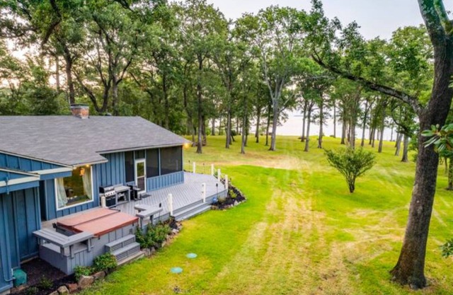 Lakefront | Private Dock | Games | Guest House