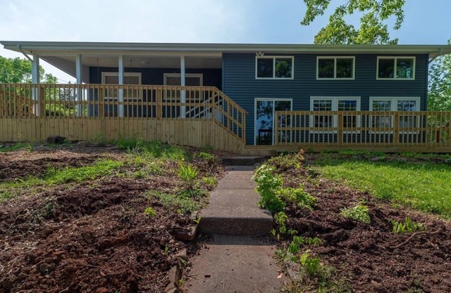 Lakefront property with boat dock and boat rental available, Kayaks included