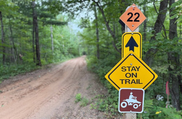 Lakefront Stay w/ATV Trail Access -Trailer Parking
