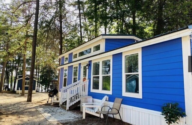 Lakefront Two Bedroom Cabin #35