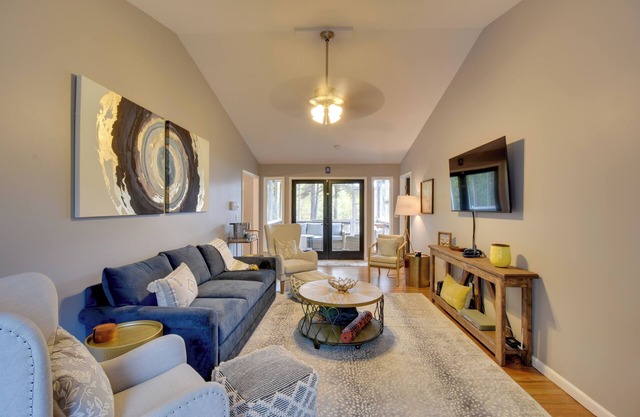 Lakefront Westminster Retreat w/Boat Dock!