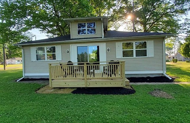 LakePointe Shores #9 Tranquil 3 bedroom cottage, enchanting Madison on the Lake