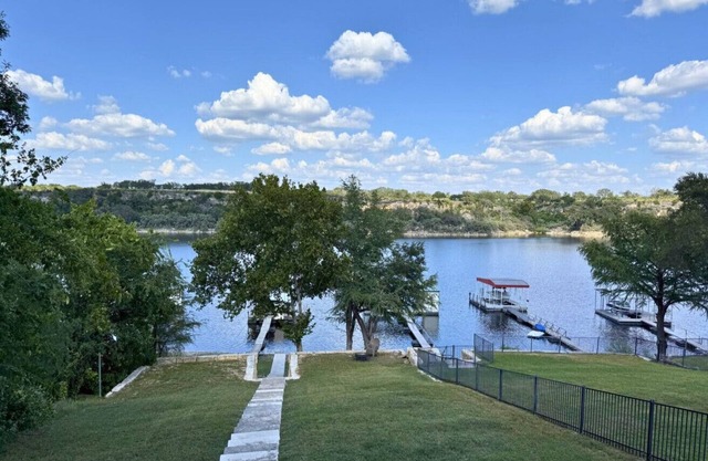 Lakeshore Splendor- Lakefront + Dock!