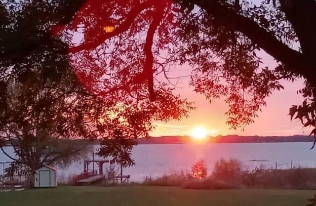 Lakeside Bliss 1 Hr. from Dallas