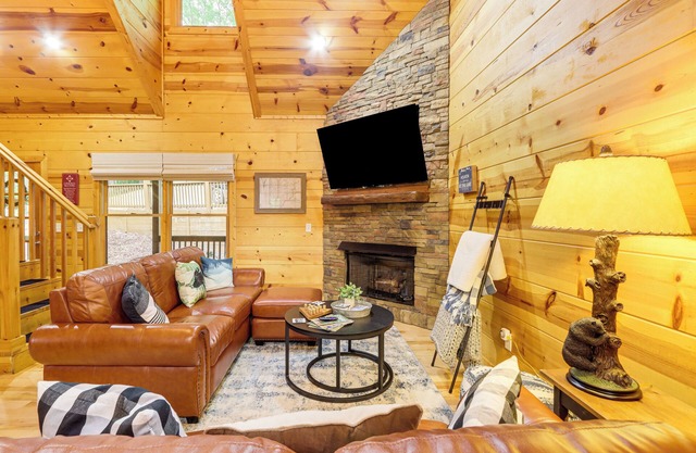 Lakeside Cabin: Game Room, Dock, Orchard, Wineries