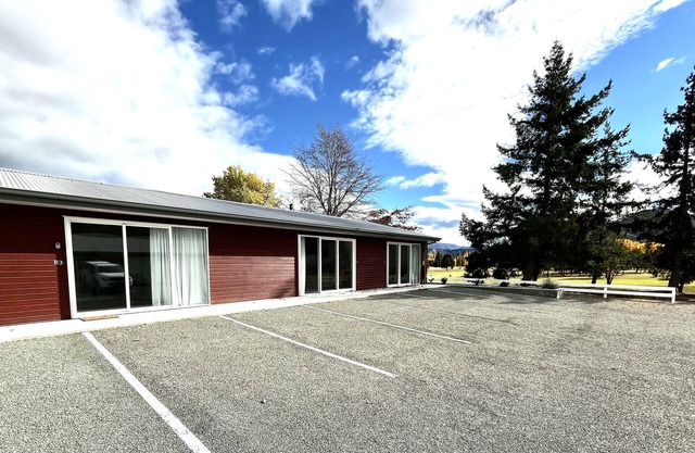 Lakeside Getaway in Otematata - Brand new 2 bed unit